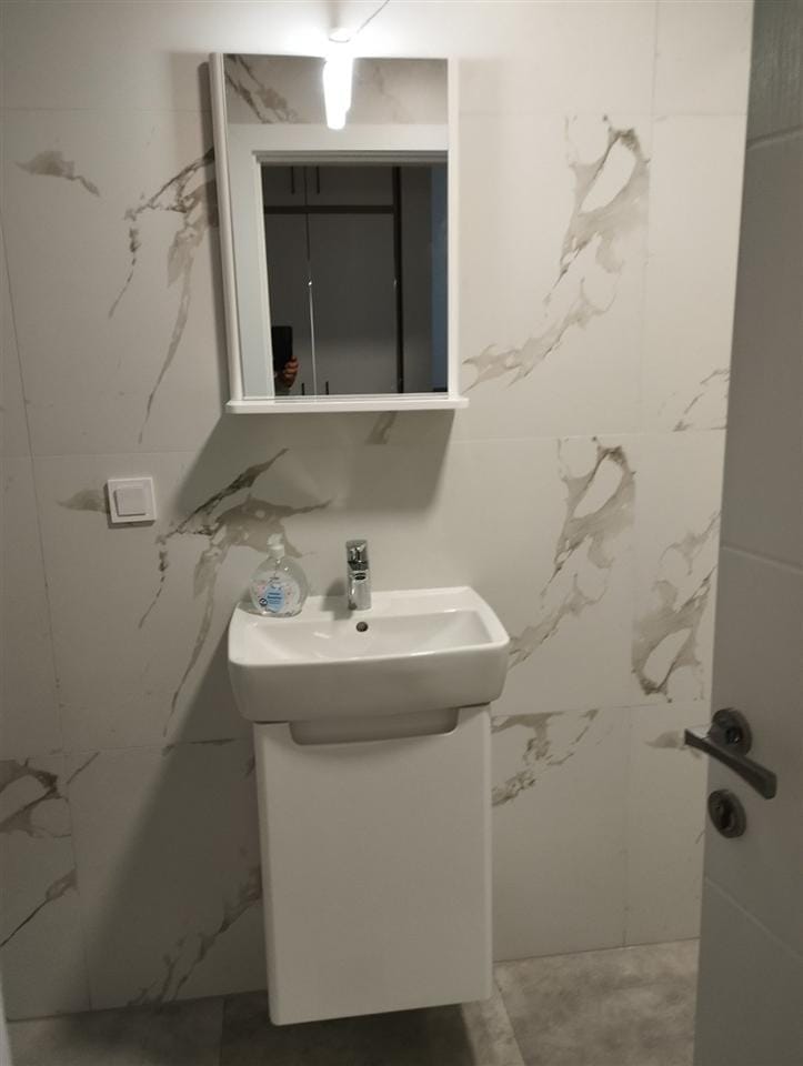 2 соби стан во Автокоманда - невселен, наместен, паркинг