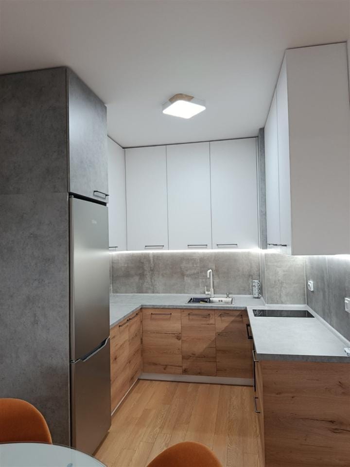 2 соби стан во Автокоманда - невселен, наместен, паркинг