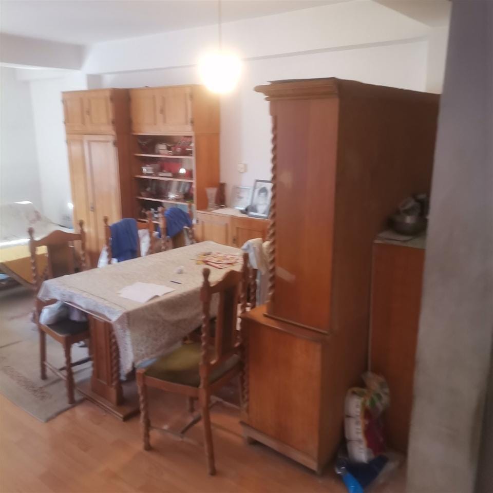 Двособен стан Припор 53м2, 3ти кат