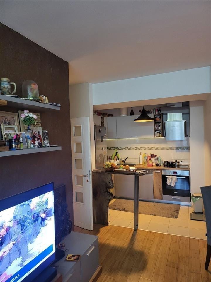 Трособен стан во Аеродром близу Јане Сандански, 64м²