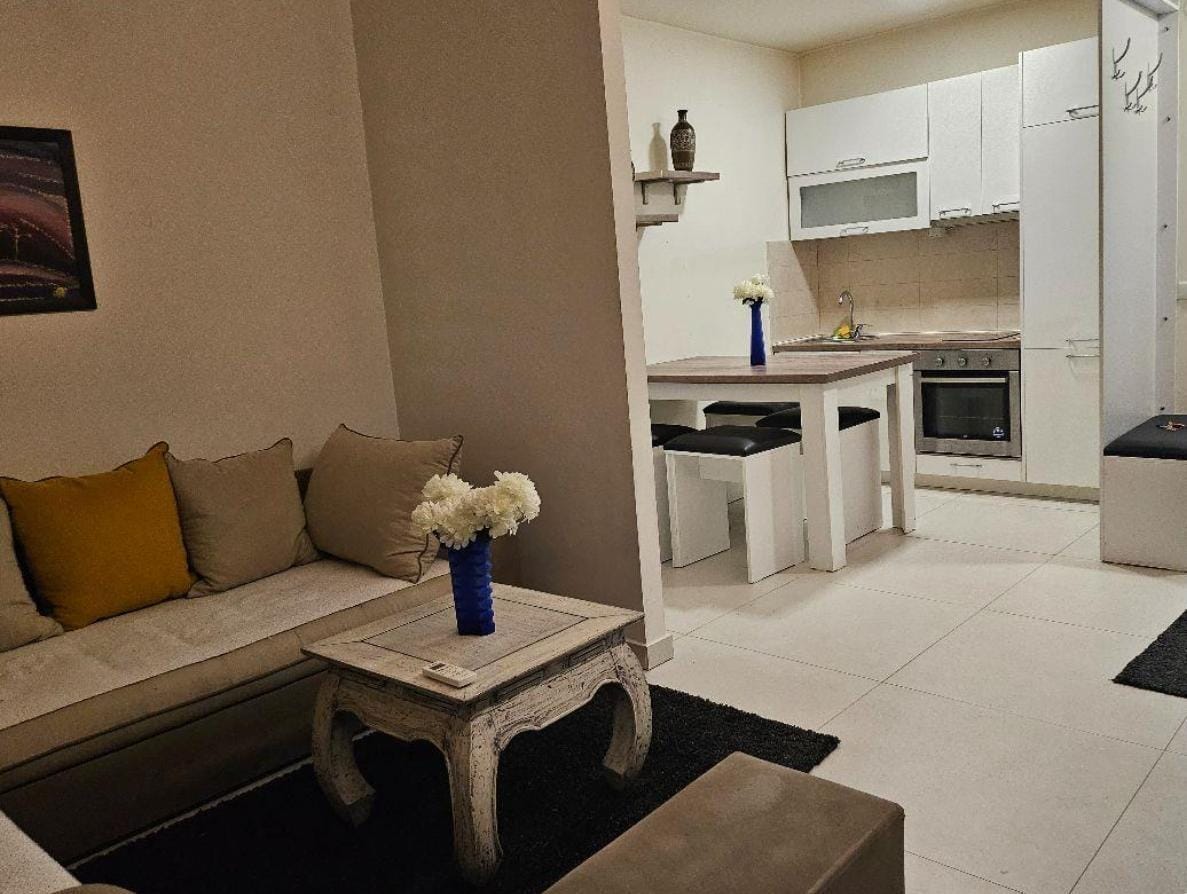 Наместен стан 1 спална во Дебар Маало 37м2