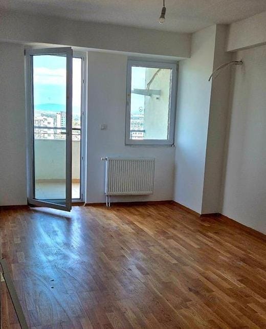 Нова гарсоњера во Космос 33м2 со тераса, Аеродром