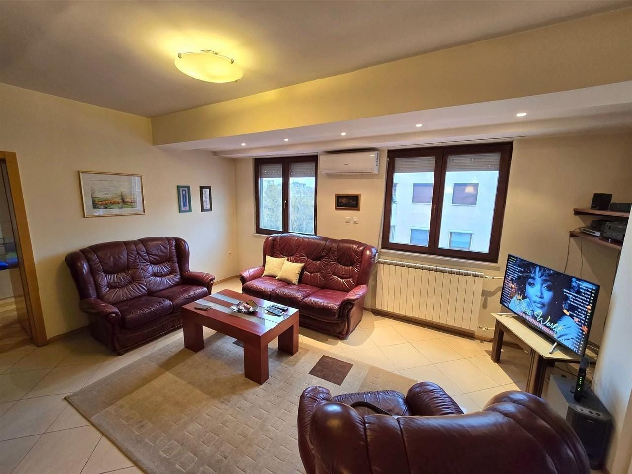 Комплетно наместен стан од 85м² во Карпош 4, Скопје