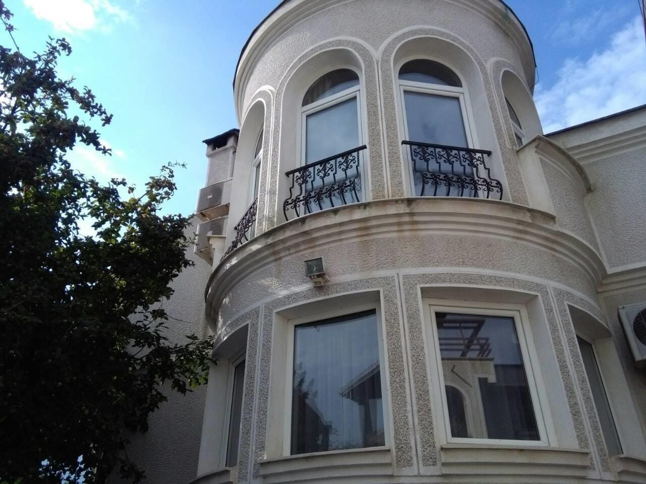 Куќа за изнајмување во Тафталидзе 2, Карпош - 6 соби, 280 м²