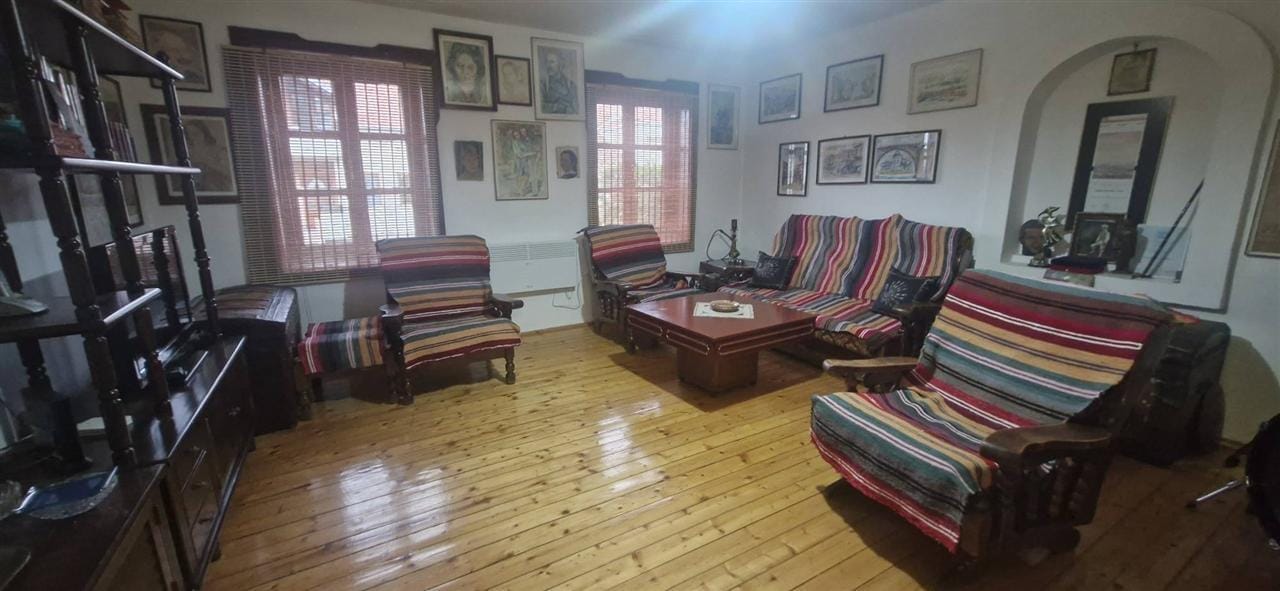 3-собен стан во куќа Трнодол, Скопје - 75м²