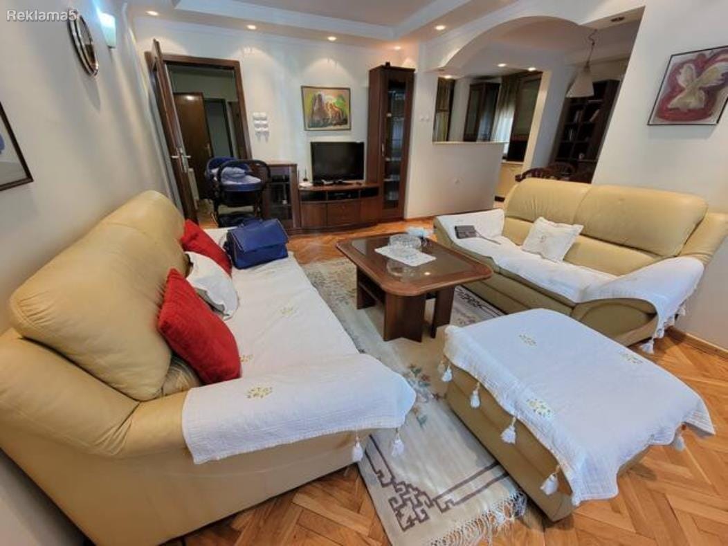 3-собен стан на Илинденска, Скопје - 100 м²