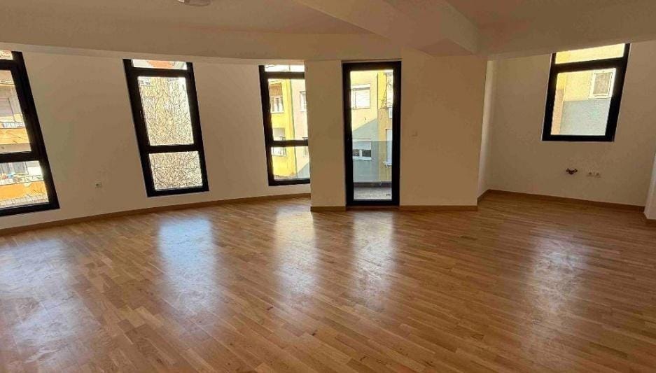 Stan 2 spalni Debar Maalo 86m2 novogradba