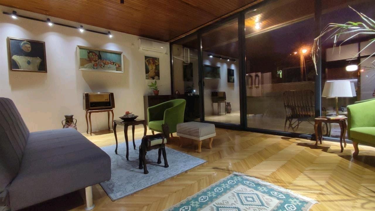 5-соби стан во куќа, Дебар Маало, Центар - 125m²