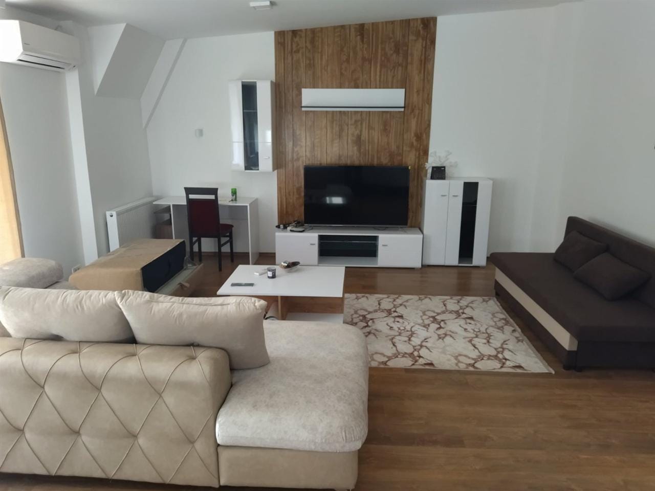 Kompletan stan vo Kozle, 4 sobi, 104 m², Karpoš