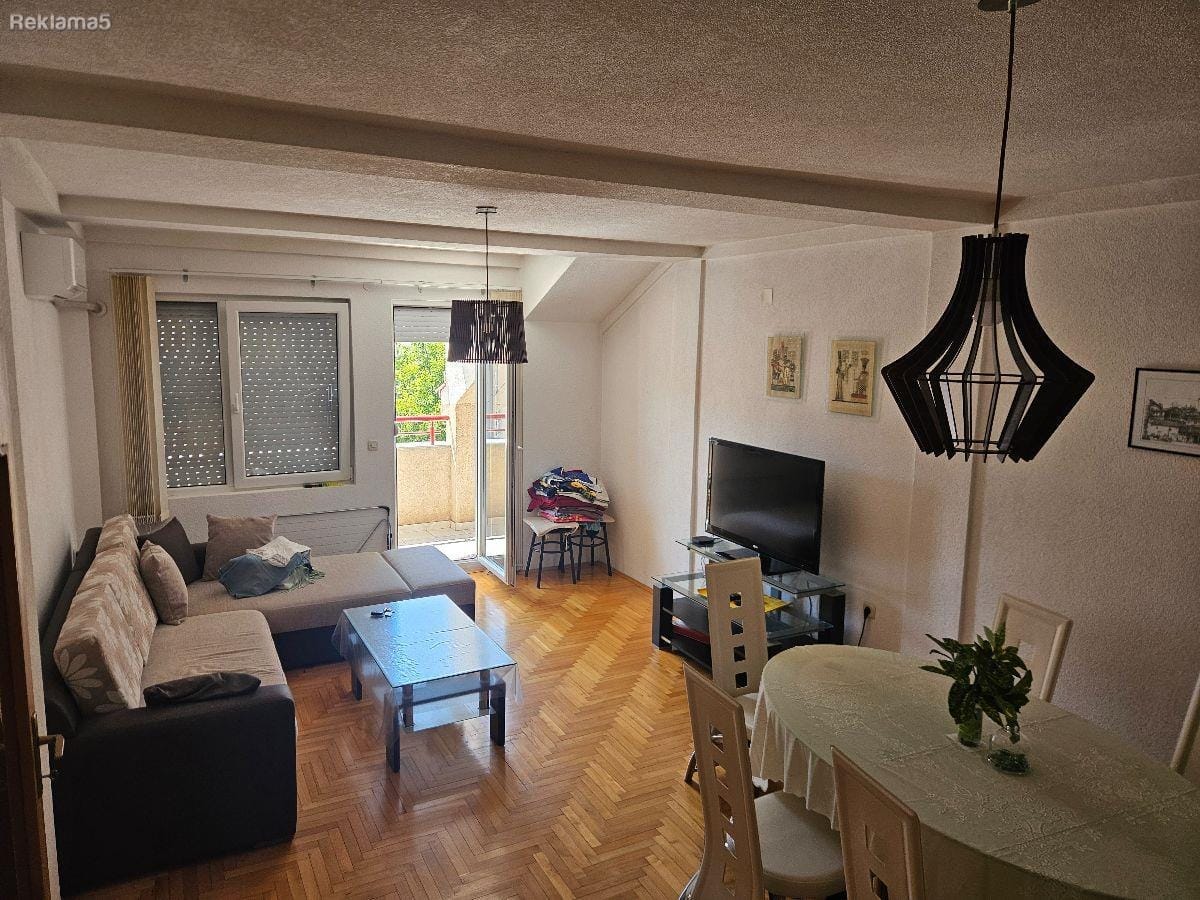 Двособен наместен стан, 60м², Охрид, Центар