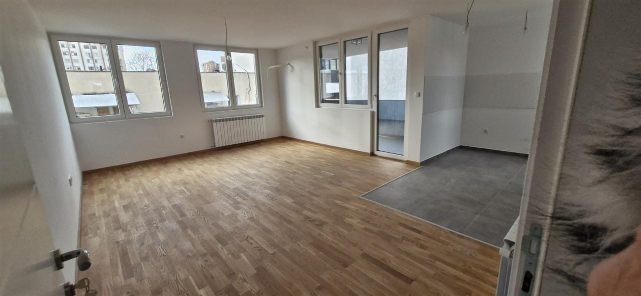 4-собен нов стан 95м2, Капиштец, 5 мин до ОУ Киро Глигоров