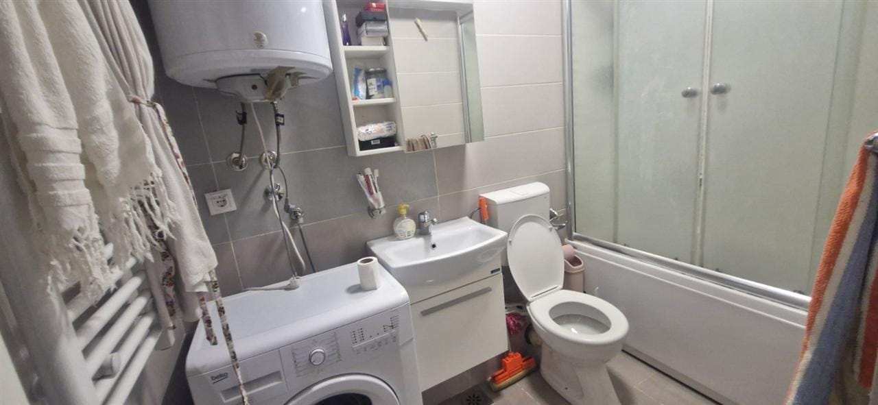 2-собен опремен стан 47м², Дебар Маало, близу Силбо