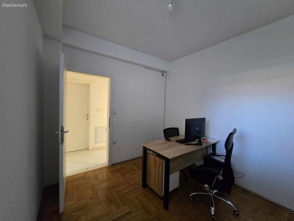 3 соби стан за деловна намена за изнајмување, Партизанска, 70м²