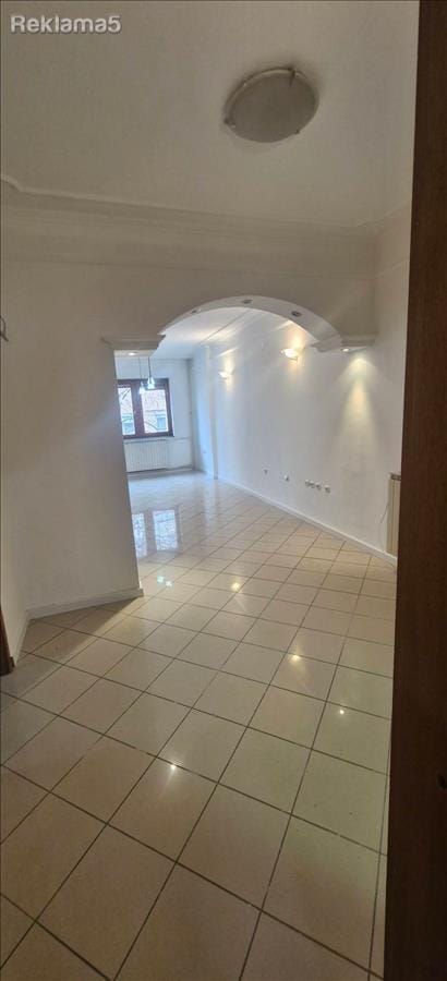 4-собен стан 113 м² Центар позади Универзална сала