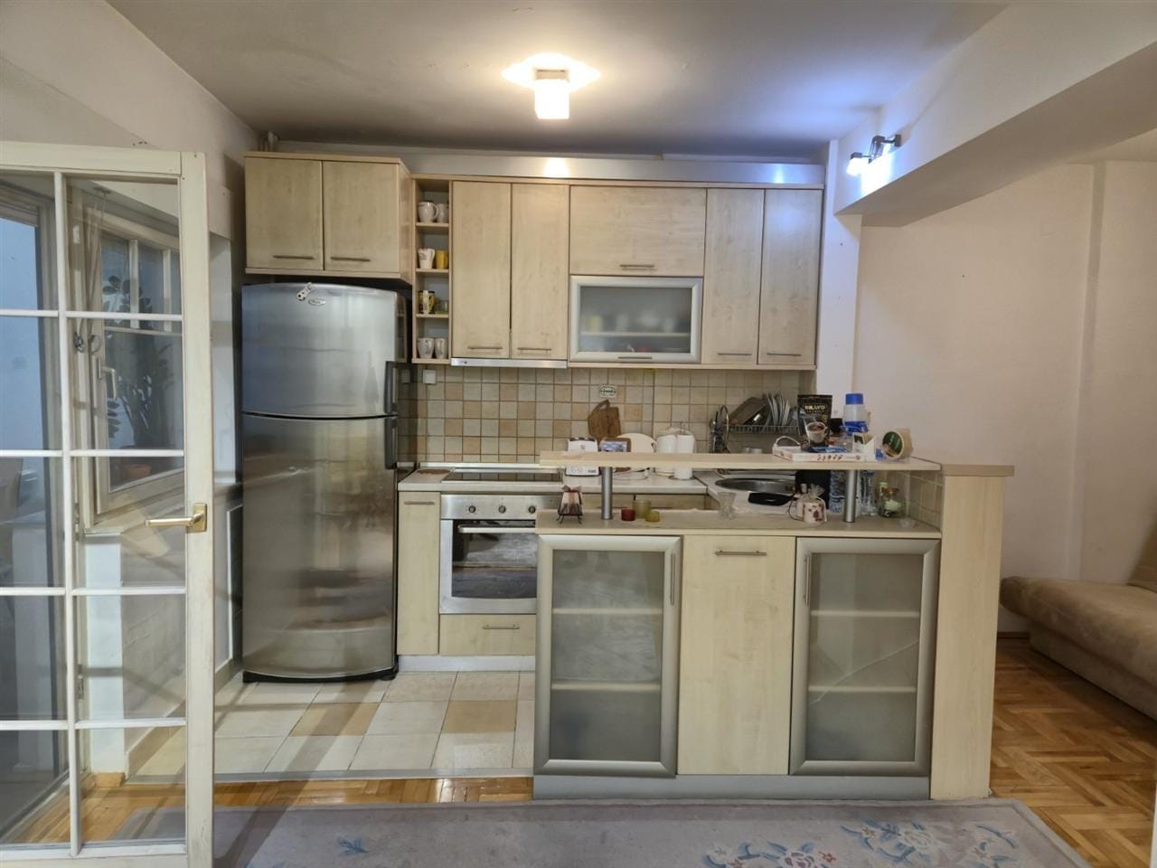 2-соби стан, Аеродром, позади Јане Сандански