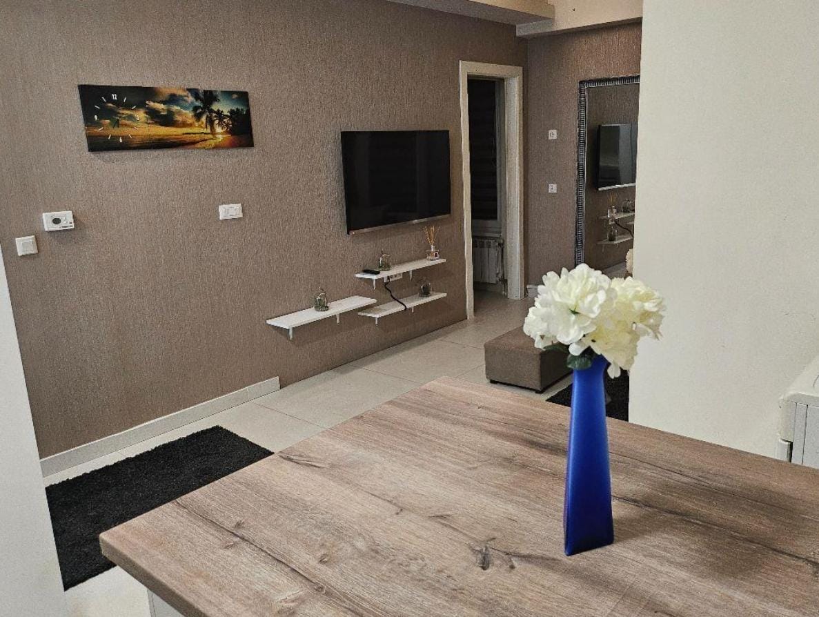 Наместен стан 1 спална во Дебар Маало 37м2