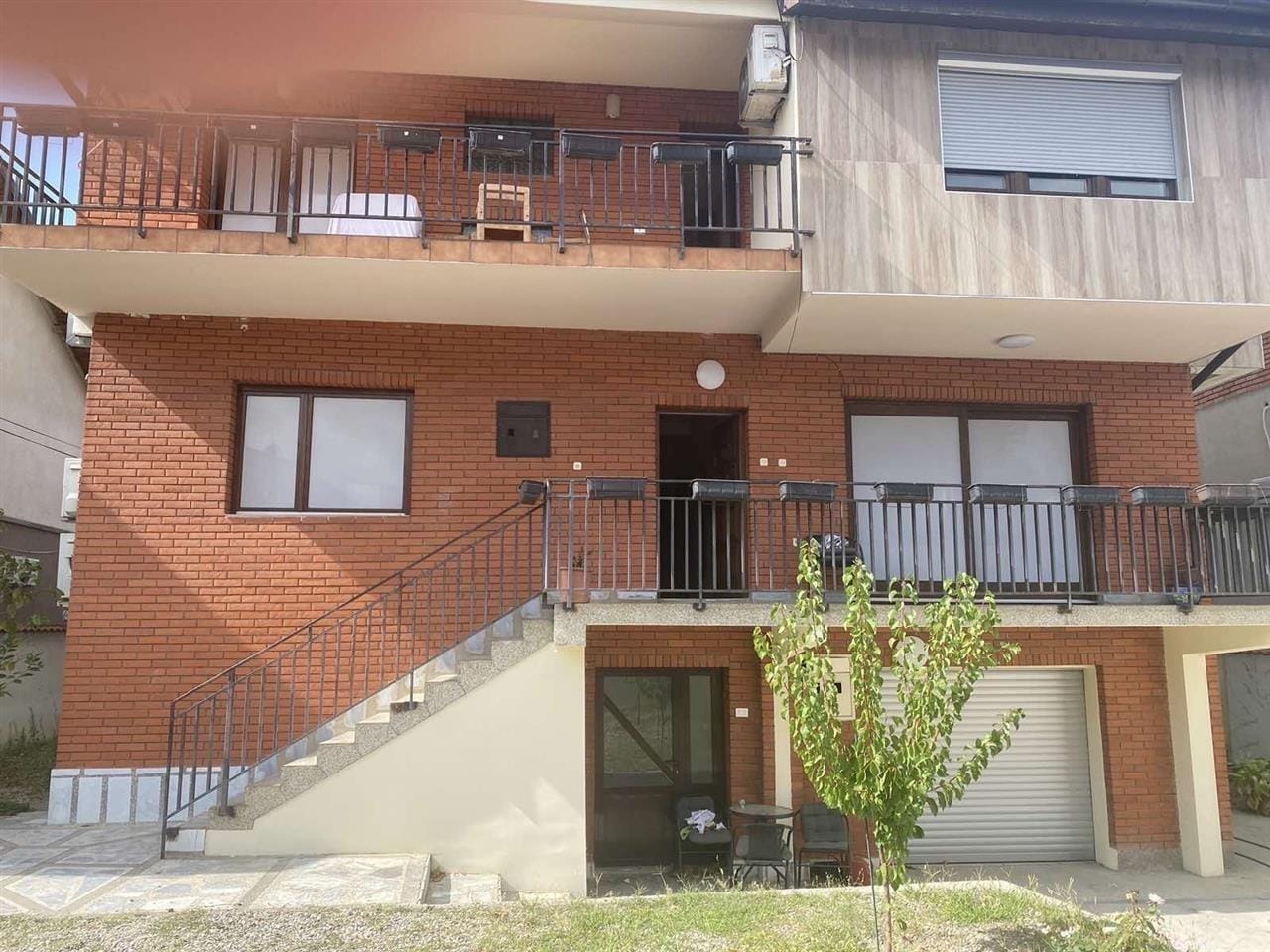 Наместена куќа во Dame Gruev 360m2 со плац 414m2