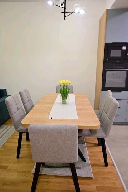 Stan so 2 spalni vo East Gate A1, Центар - 69m², nov
