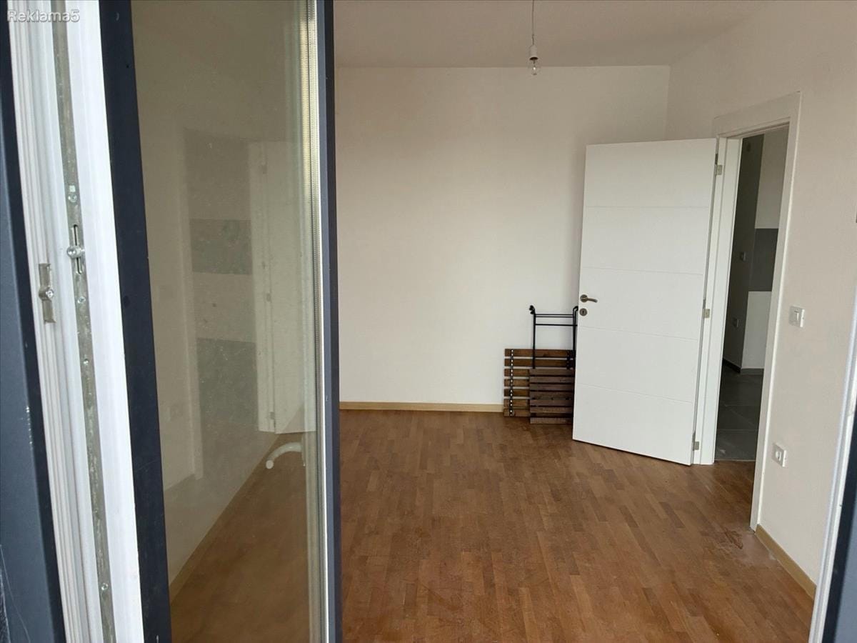 Стан 2 соби, 48м², Аеродром, Скопје - се издава