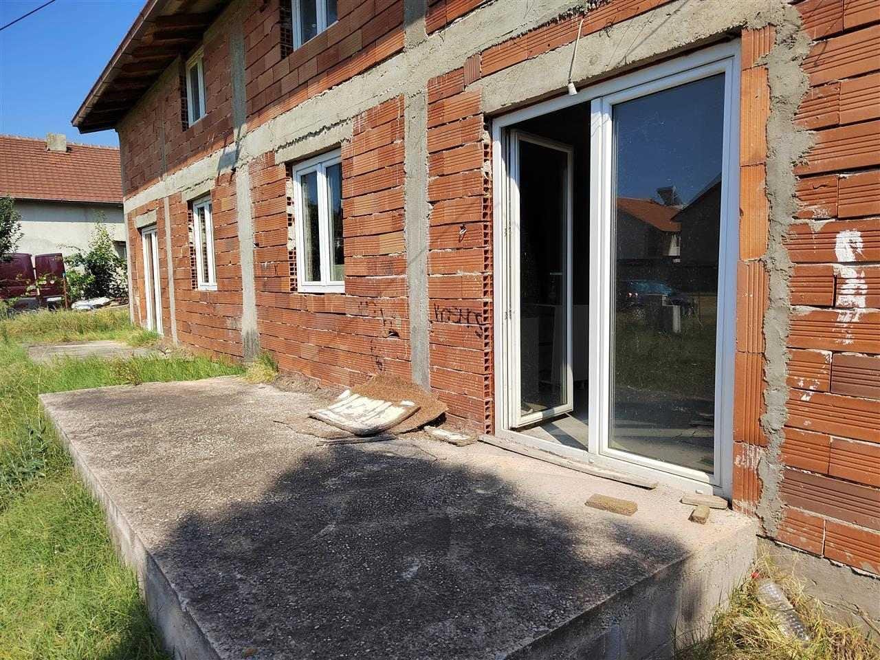 Куќа во Крквиште, Ѓорче Петров - 5 соби, 140м², 2 нивоа