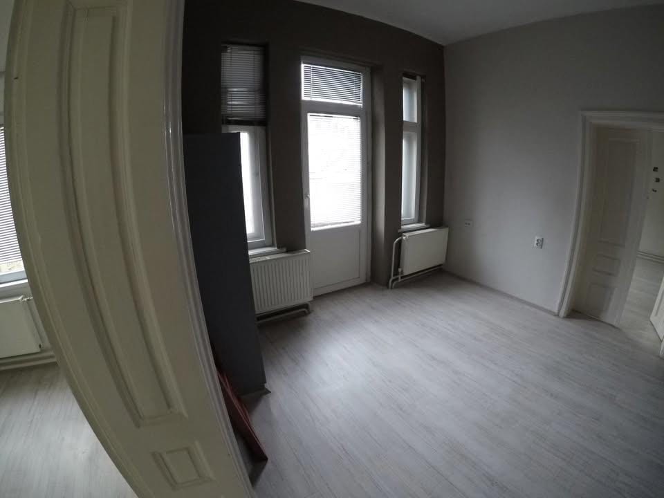 Канцелариски простор 120m² во Центар Д.Маало