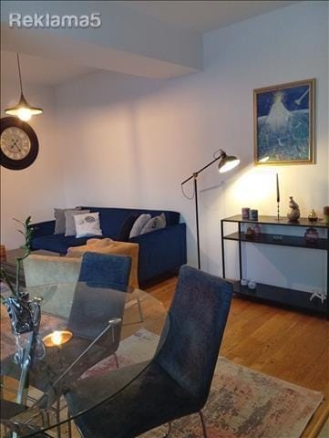 Stan 63m² so 2 spalni, novogradba, Gazi Baba