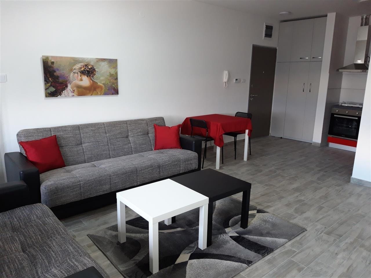 Moderna garsoniera vo Debar Maalo, Skopje - 37m²