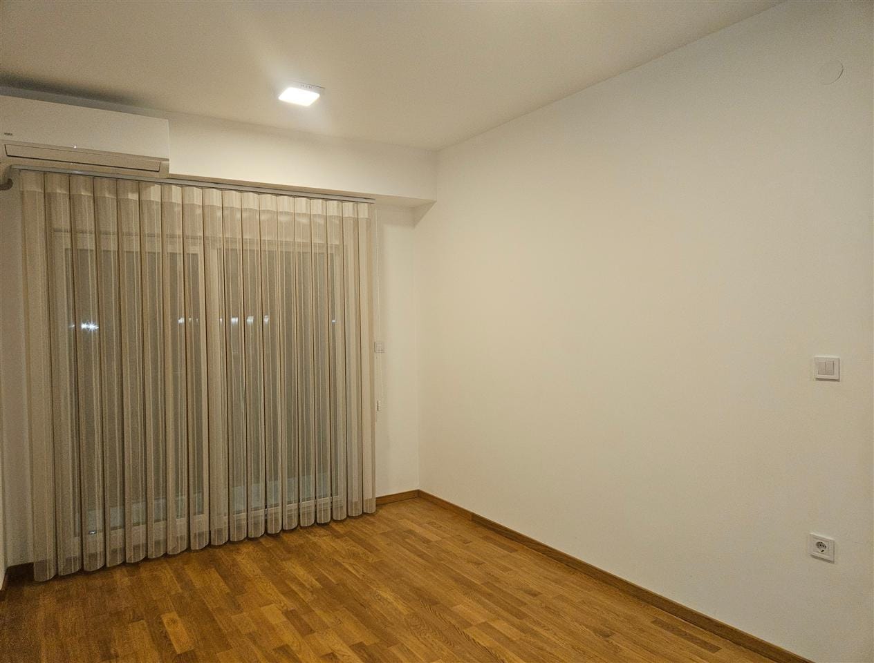 Nov stan 3 sobi, Debar Maalo, Skopje - 500 EUR/mesec