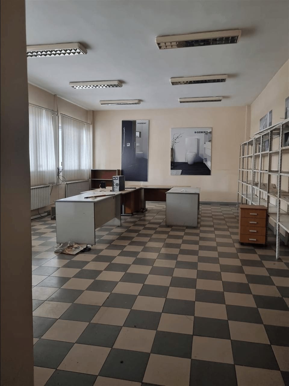 Kancelarии за продажба во Куманово, 205м²