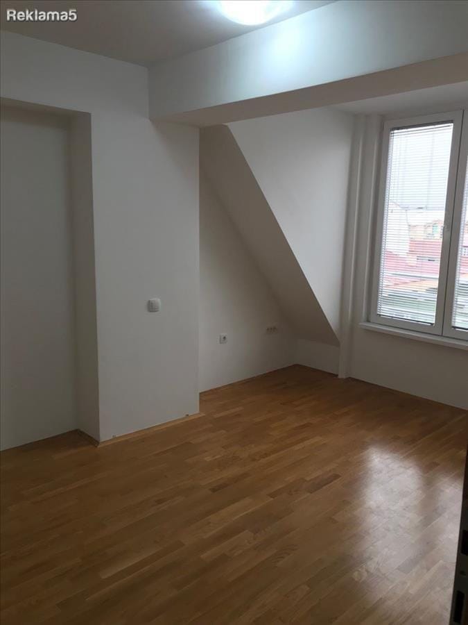 3-собен стан во близина на Броз кафе, Скопје - 70м²