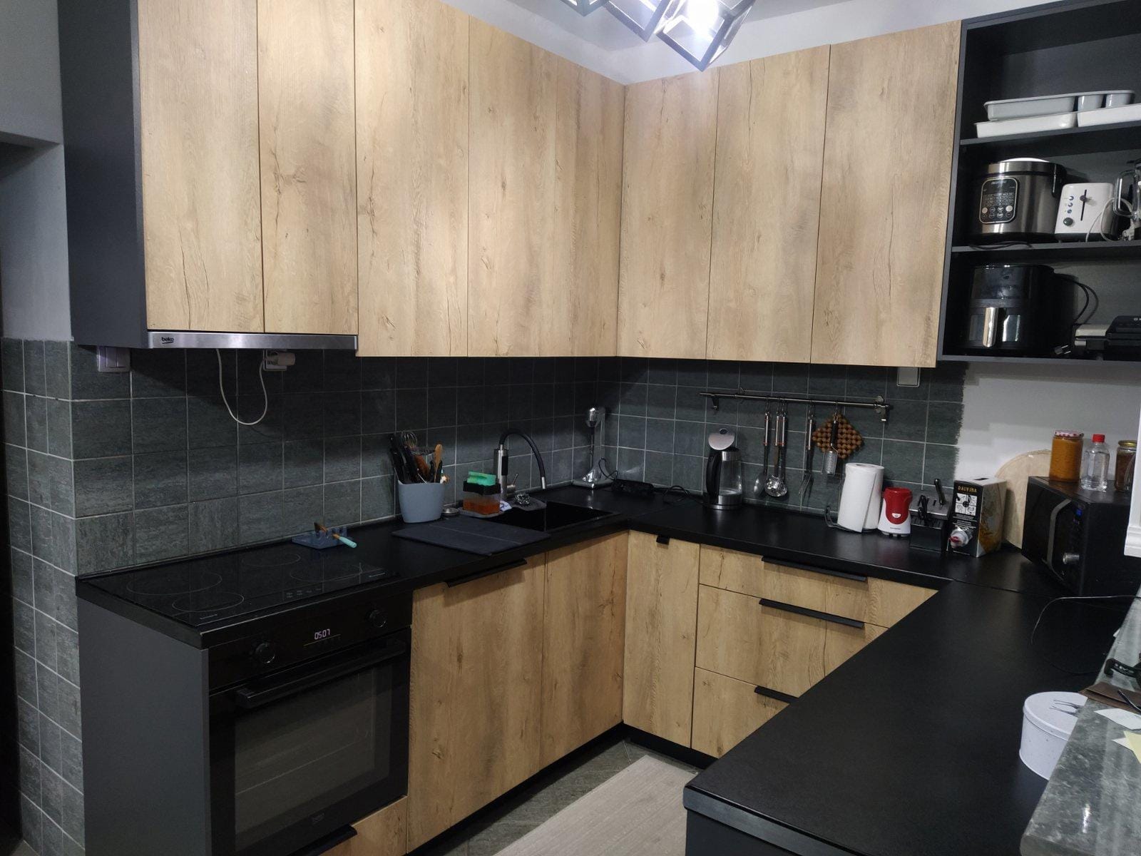 4-соби Станбена Единица, Ѓорче Петров, 95 м² - Реновирана