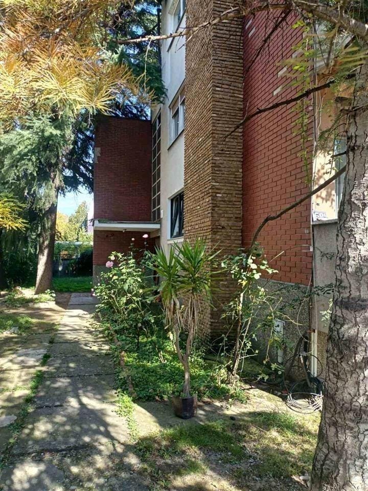 5-соби стан во куќа, Дебар Маало, Центар - 125m²