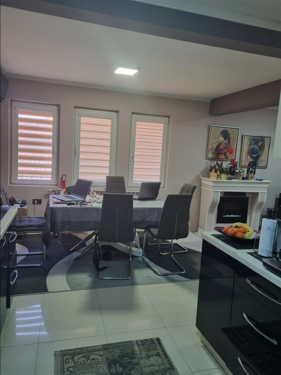 Куќа во Ново Лисиче, 5 соби, 180 м², Аеродром