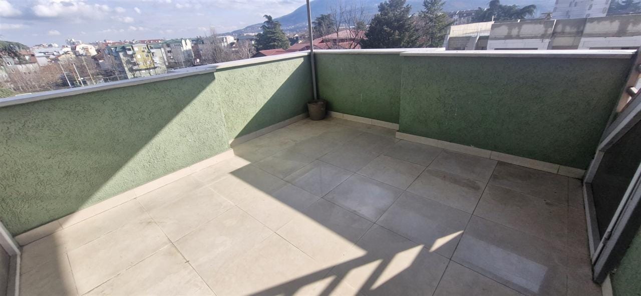 Трособен дуплекс стан во Ѓорче Петров, 97м2