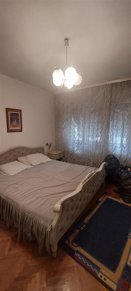 3-собен стан во Центар, 60м², тераса и подрум
