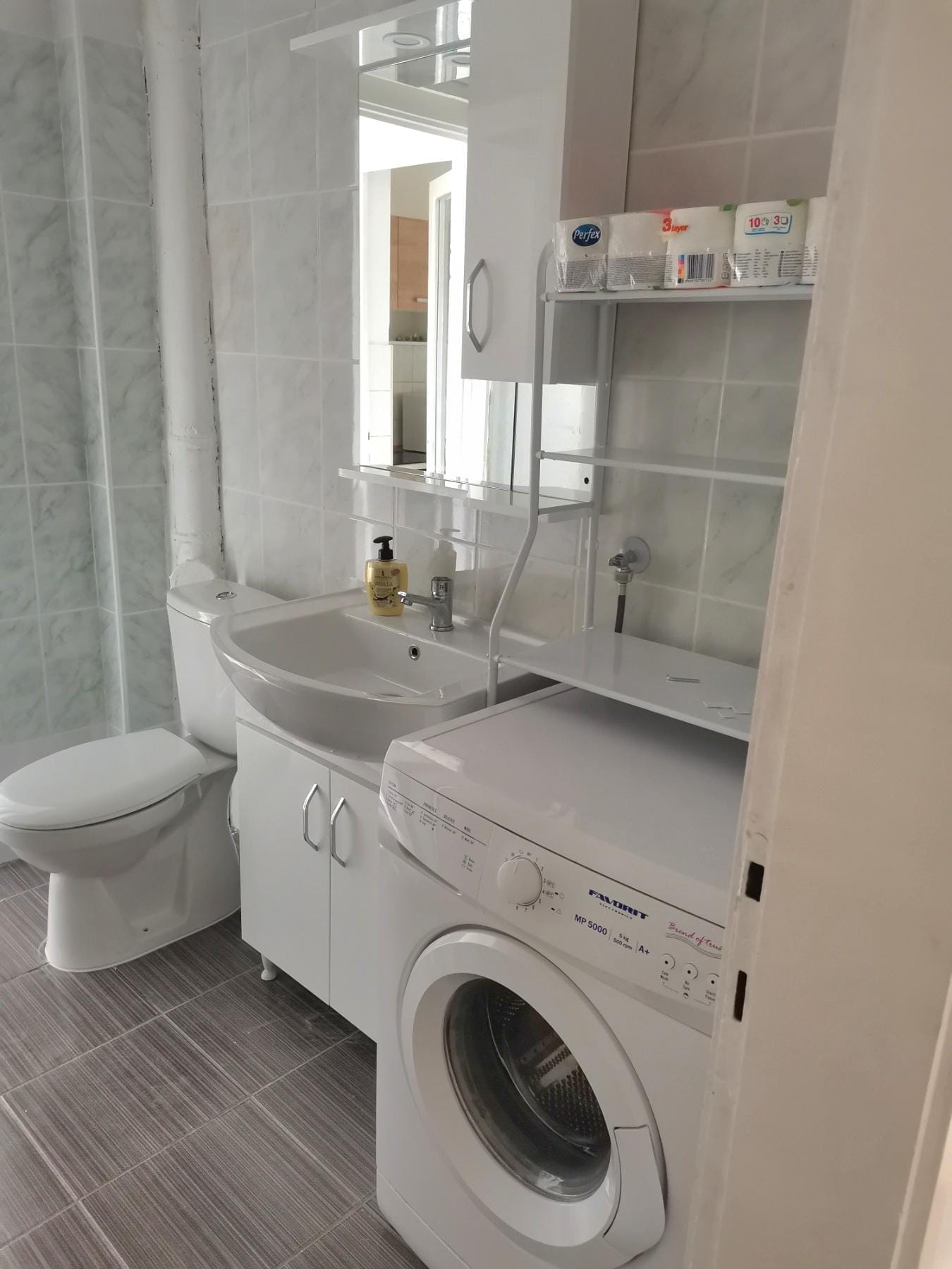 4-собен наместен стан во Аеродром до Бисер - 87 м²