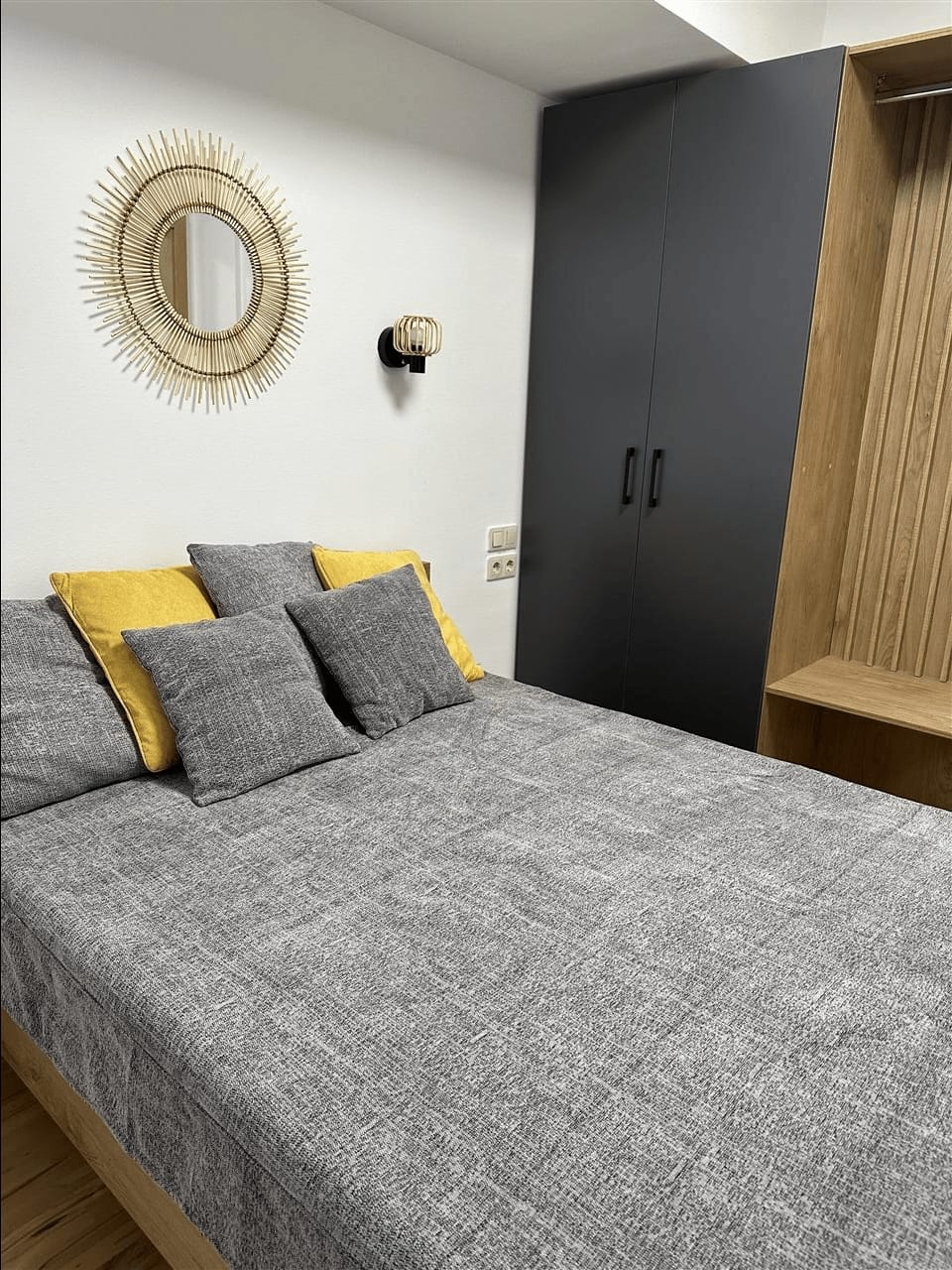 2-соби стан во Центар, 35м², опремен, со лифт