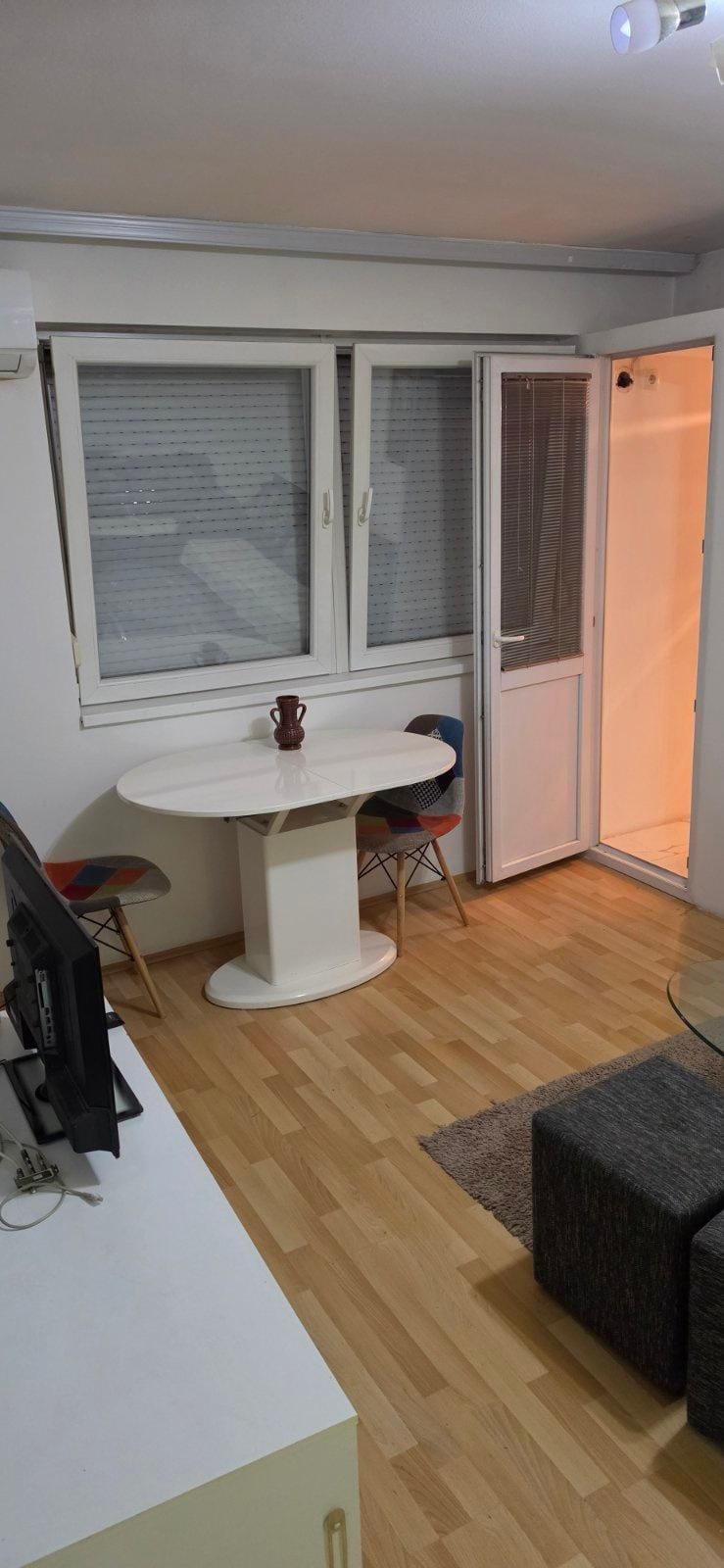 Наместен стан Кисела Вода, 2 спални, 52м², реновиран