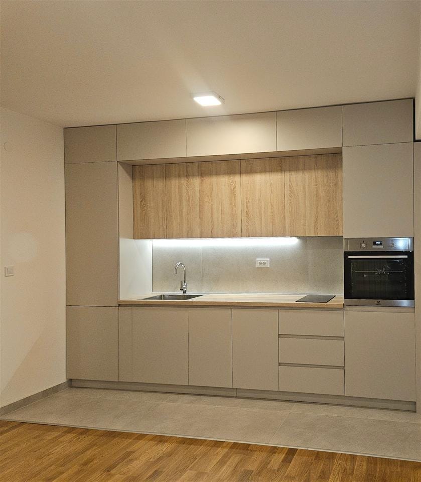 Nov stan 3 sobi, Debar Maalo, Skopje - 500 EUR/mesec