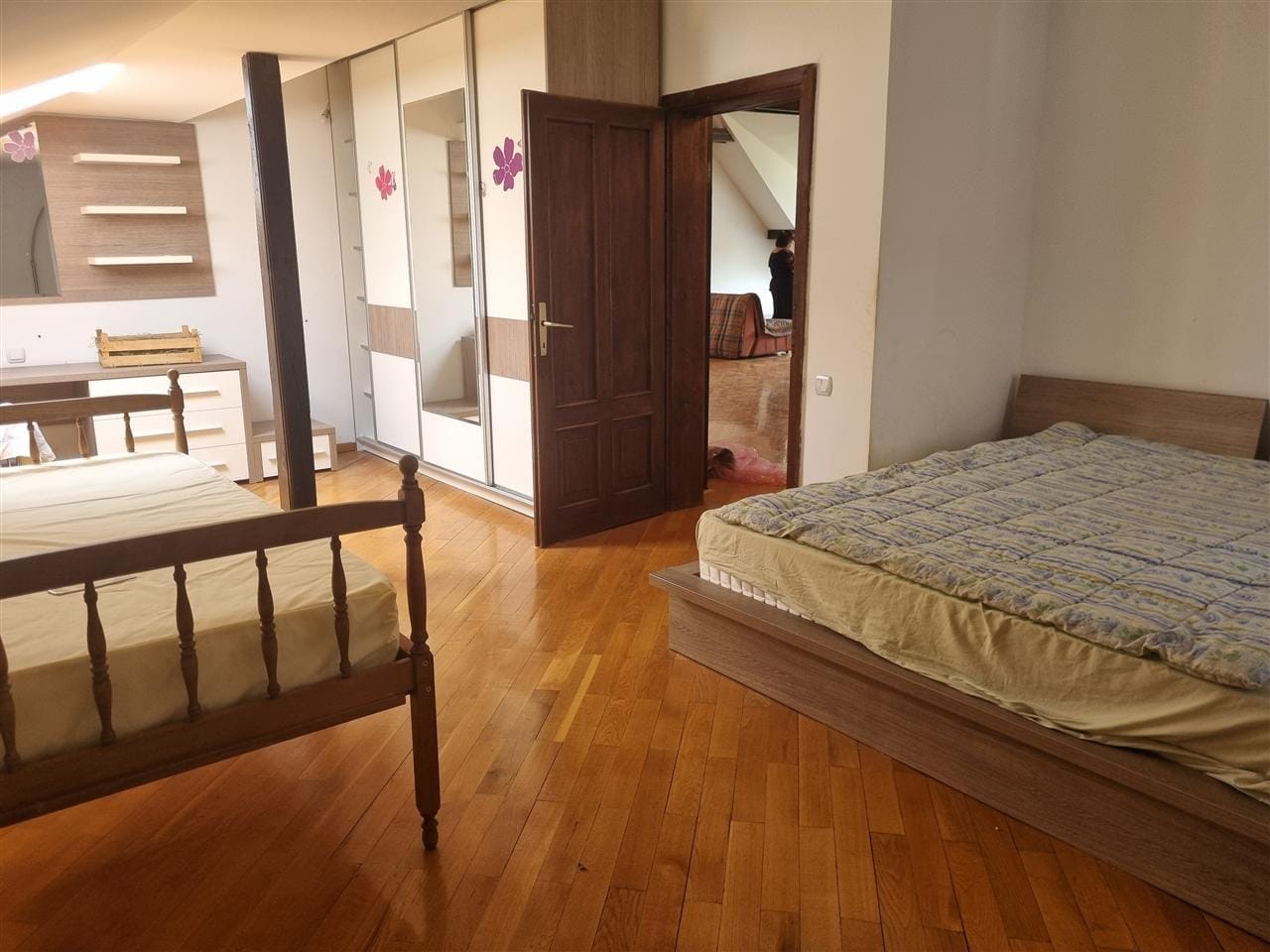 4-соби стан, 140 м², наместен - Карпош, Скопје