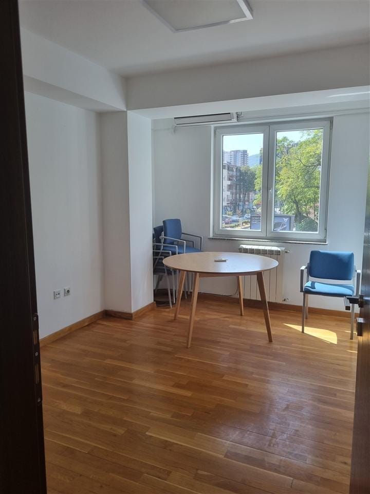 Деловен простор 123м2, Центар, Скопје - 4.800 EUR