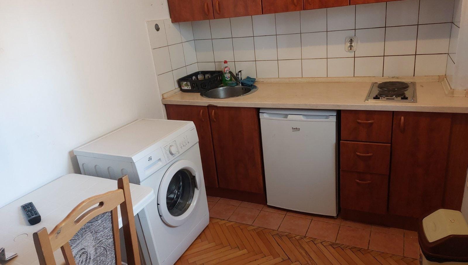 Наместена гарсоњера во Центар, 18м², новоградба