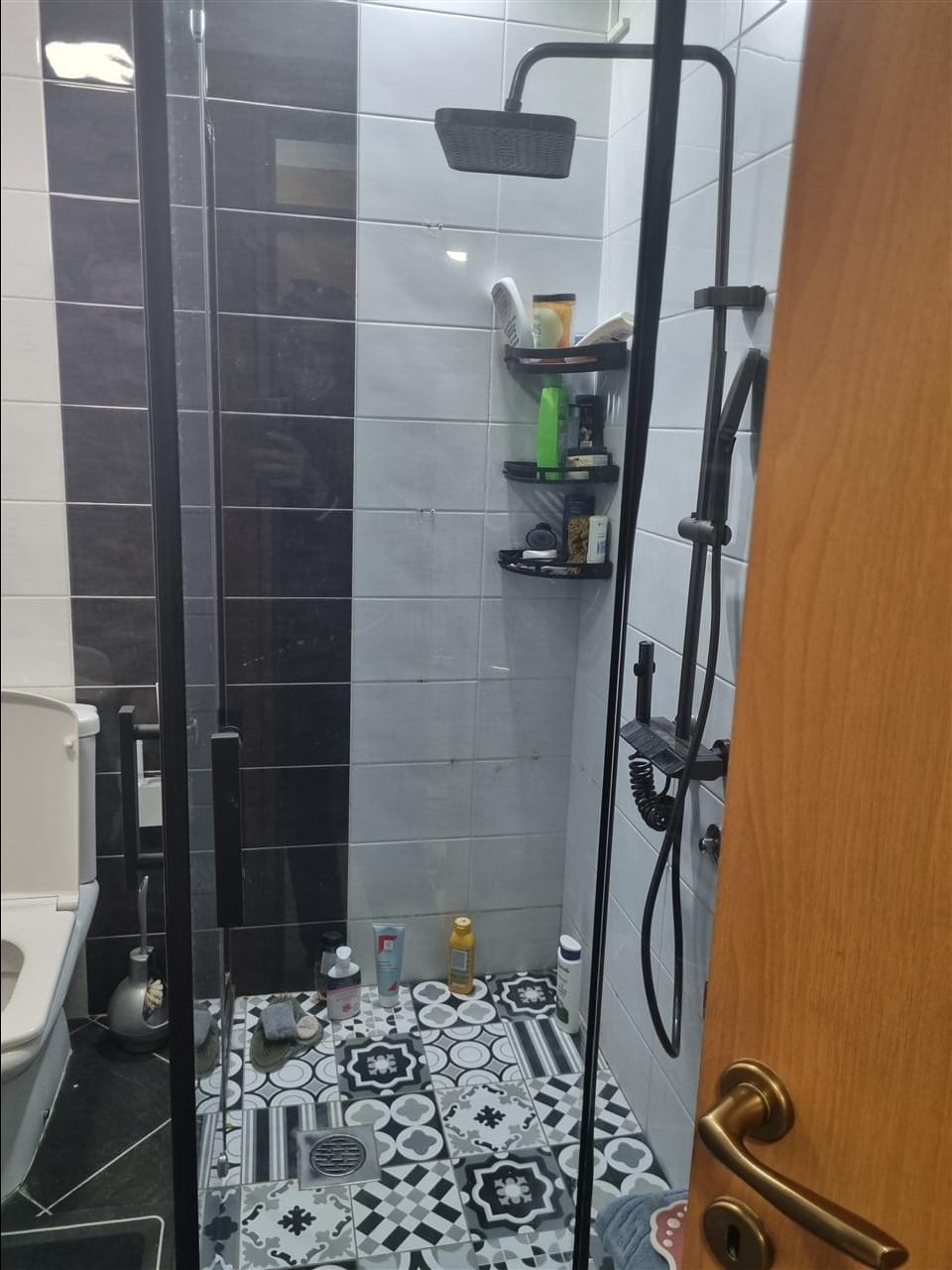Куќа во Ново Лисиче, 5 соби, 180 м², Аеродром