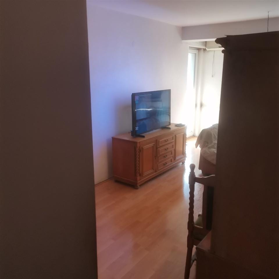 Двособен стан Припор 53м2, 3ти кат