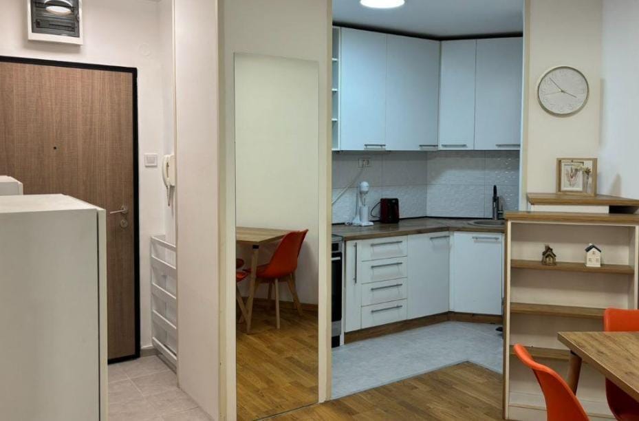 Наместена гарсоњера во Аеродром 35м2, 9 кат