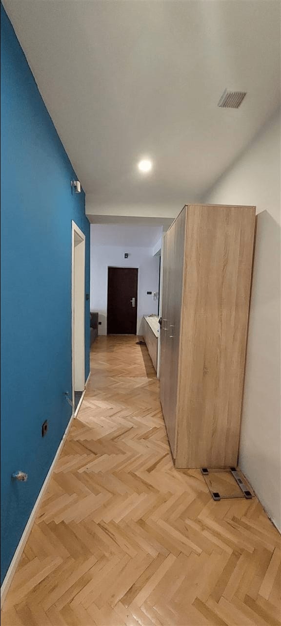 Полунаместен стан во Аеродром, 80м2, 2 спални, приземје