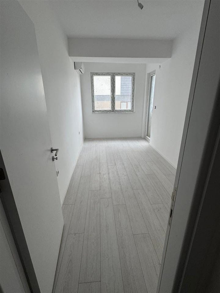 Nov trosoben stan vo Čair, 75m², 4. kat