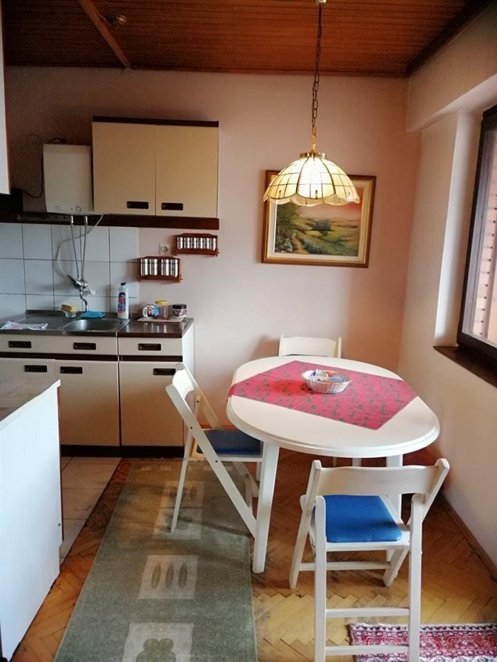 Трособ стан 63м² во Ѓорче Петров - Црвените згради