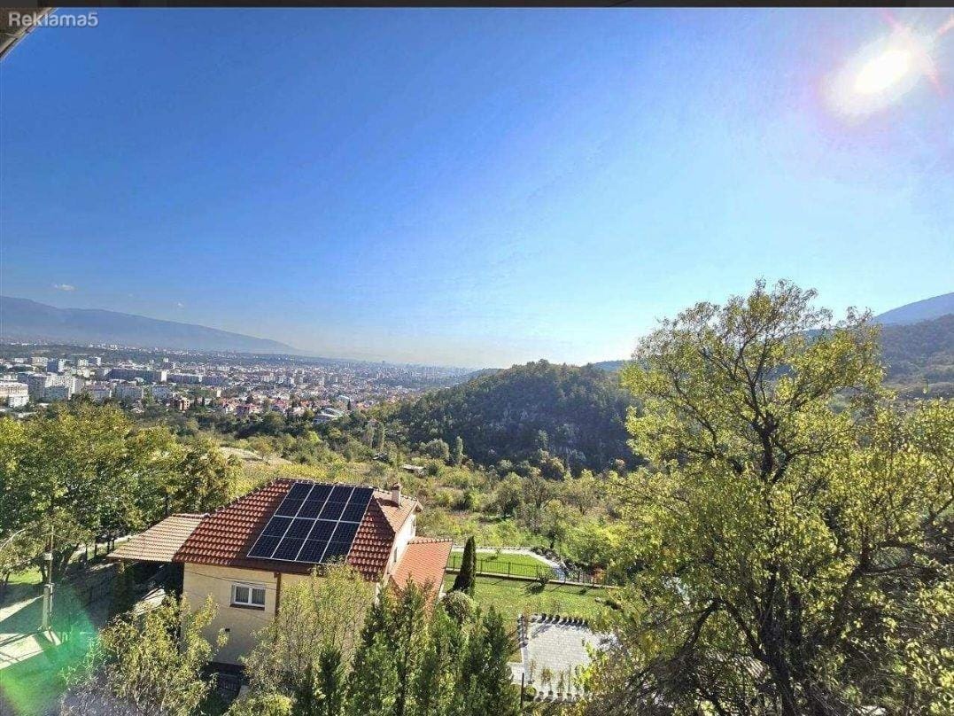 Prekrasna kuća sa 5 soba u Ždancu, Skopje - 140 m²