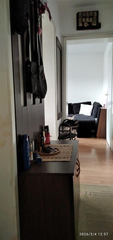 2-собен наместен стан, Аеродром, 49м2